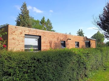 Exterior of the recycled container