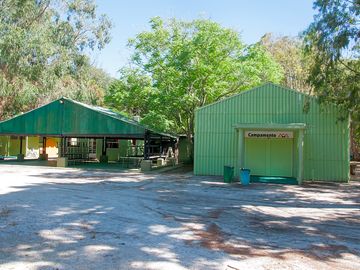 Multi-use hall and restaurant