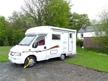 Gravel touring pitch