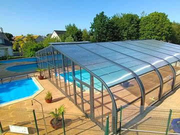 Covered pool