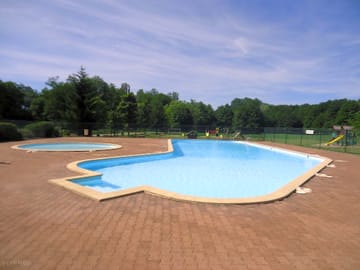 Swimming pool (added by manager 02 Nov 2017)