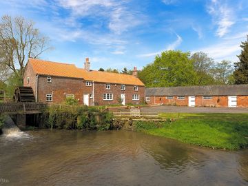 Stockwith Mill House (added by manager 14 Apr 2022)
