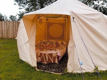 Cosy tent (added by manager 05 Aug 2021)
