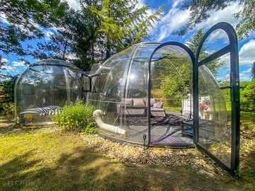 The geodesic dome or bubble hotel