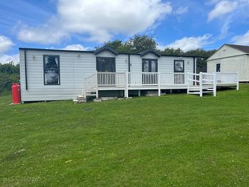 Deluxe two-bedroom static caravan