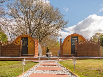 Highland & Transylvania Glamping Pod