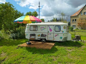 Retro-style caravan Eriba Troll
