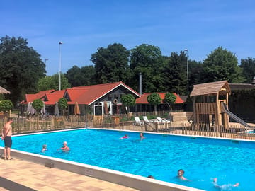 The restaurant and the pool (added by manager 01 Aug 2018)