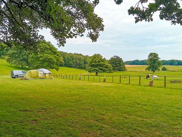 Visitor image of the peaceful paddock & lovely views (added by manager 11 Oct 2022)