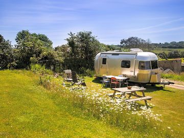 Airstream pitch (added by manager 14 Jun 2022)