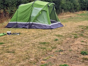 Tent pitches (added by manager 17 Aug 2022)