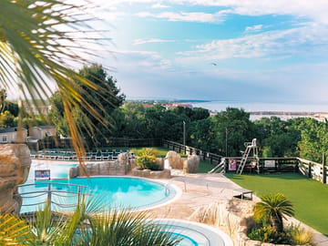 Swimming pool overlooking the Mediterranean (added by manager 11 Dec 2020)