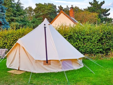 Benny the Bell Tent (added by manager 22 Sep 2022)