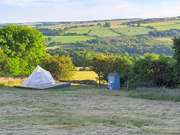 The bell tent and toilet (added by manager 10 Aug 2021)