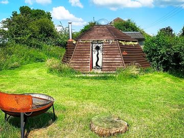 Daisy Meadow Glamping