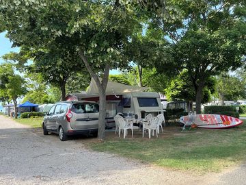 Powered grass and earth travel trailer campsite