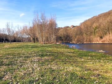 Views of the Allier river from the pitches