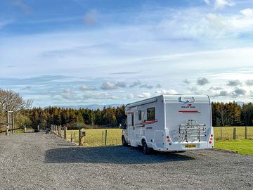 Electric motorhome/touring pitch