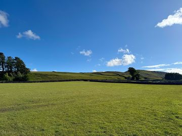 Non-electric grass tent or motorhome pitch