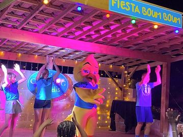 Dance with piki