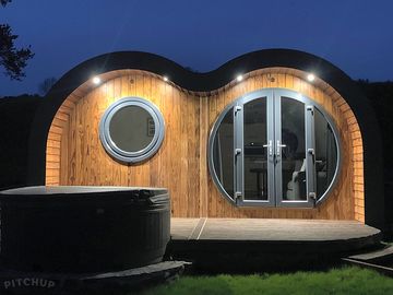 Pitch up glamping sales