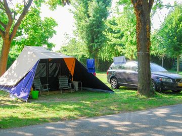 Car parking by the pitch