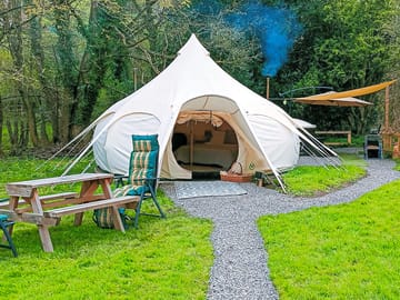 Visitor image of the luxury bell tent and hot tub