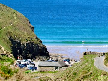 A downhill stroll to chapel porth beach