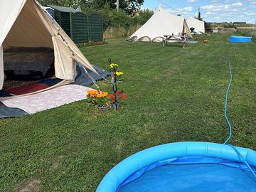 Optional paddling pool for supervised play