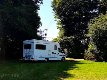 Spacious motorhome pitches