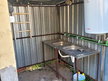 Washing-up area