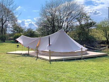Side view of the bell tent
