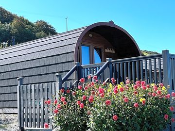 elite pod with toilet and shower sleeps 2 Adults 1 child with a breath taking view.