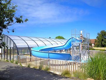 Pool complex