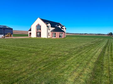 Knocknahushoch Farm Aire