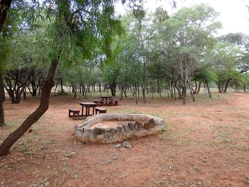 Communal firepit to braai and meet your neighbours