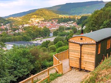 Shepherd's huts overlooking Llangollen