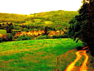 Path to the village of la tagnière