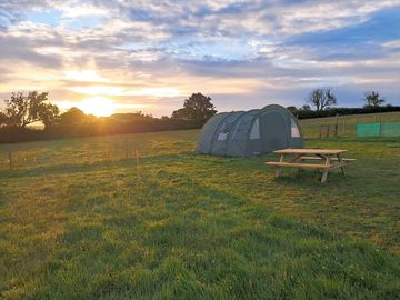 Tent pitch