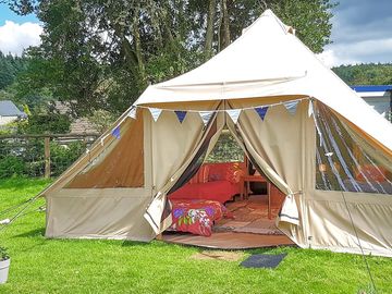 Buzzard bell tent