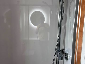 Ensuite shower
