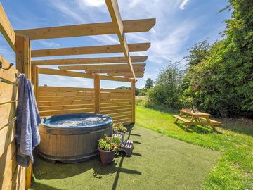 Hot tub pitch