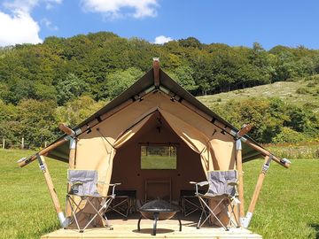Safari tent
