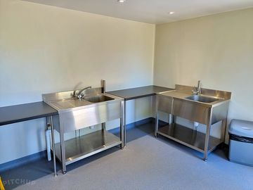Washing up room