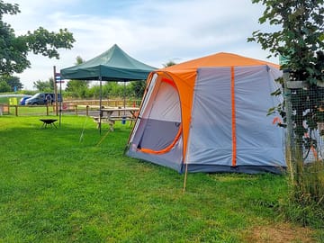 Rental tent pitch