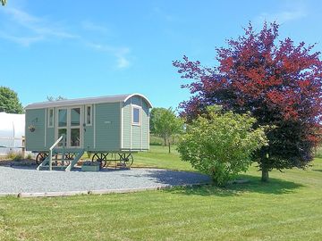 Shepherd's hut with outdoor space