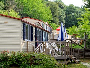 Two-bedroom holiday home with terrace and lovely views