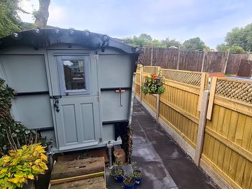 Blue bell shepherd's hut
