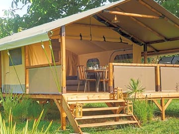 Safari tent decking