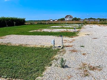 Grass and gravel touring pitches